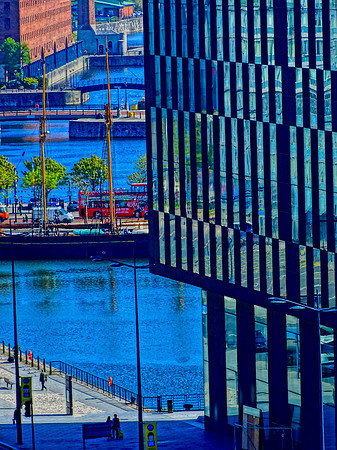Look into Albert docks