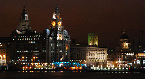 clkose uo evening shot liverpool
